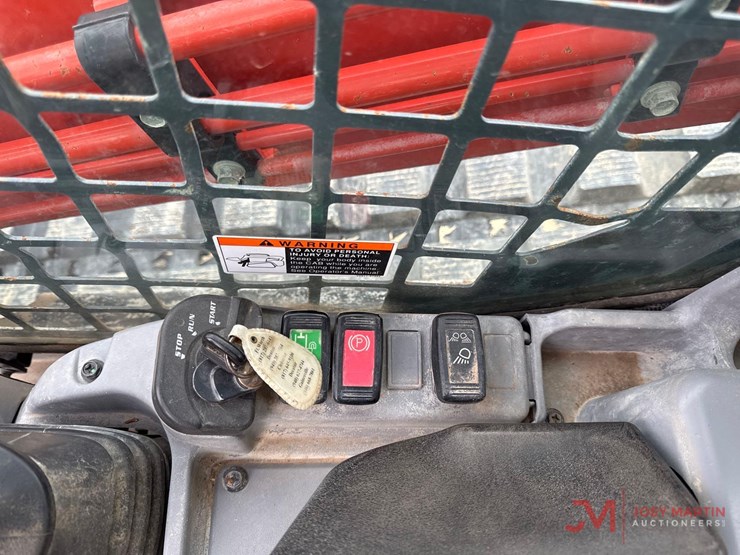 2019-kubota-svl95-2s-image-16