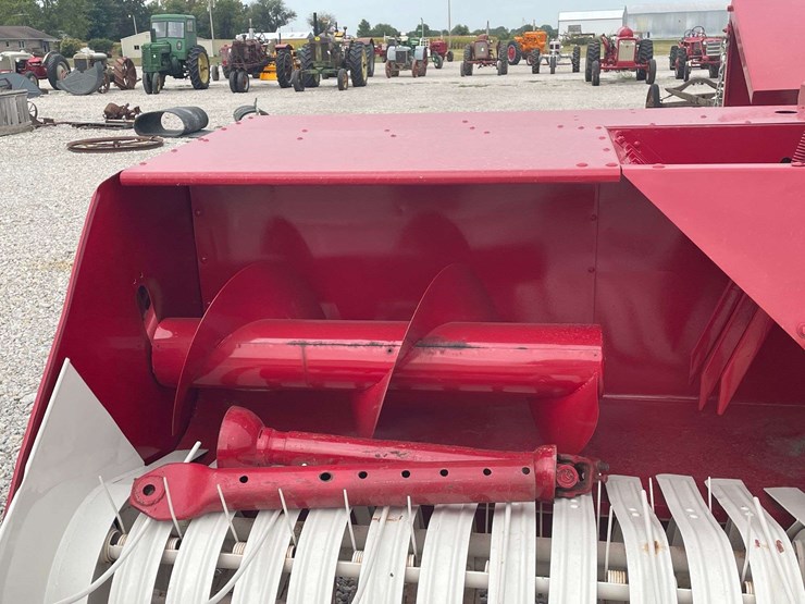 international-baler-image-16