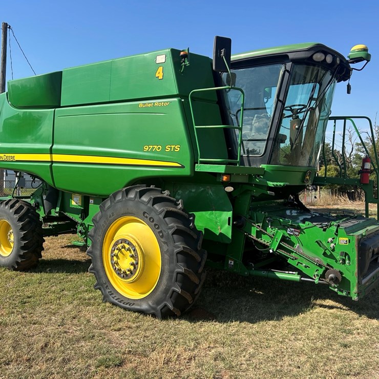 2010 JOHN DEERE 2010