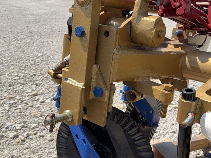 2-bottom-2-way-plow-image-12