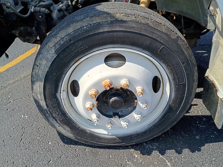 1998-ford-f700-image-34