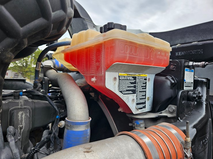 2015-kenworth-t800-image-72