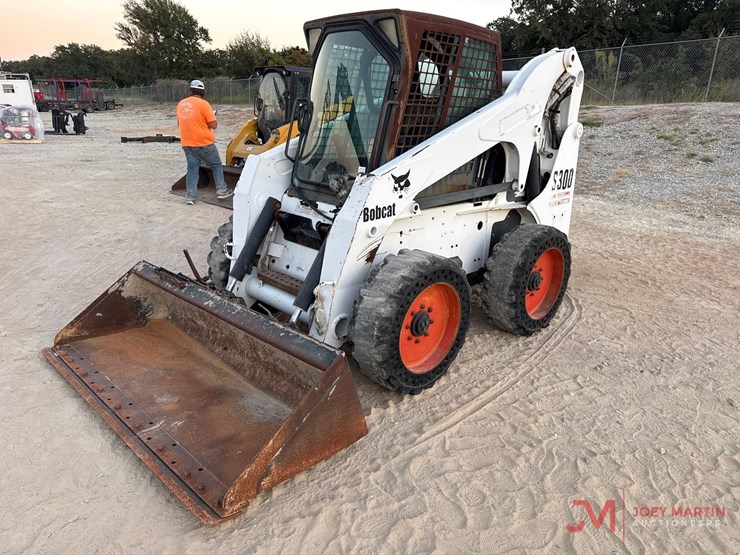 2004-bobcat-s300-image-4
