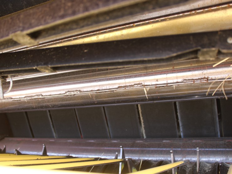 2015-new-holland-roll-belt-560-image-27