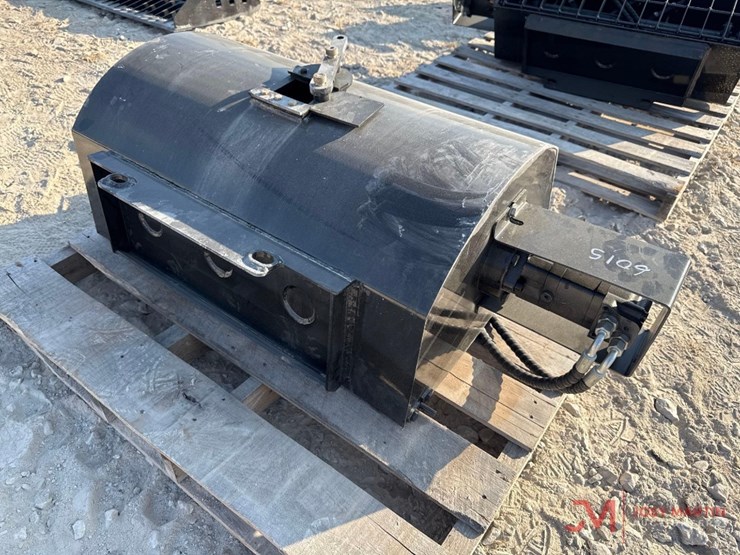 new-hydraulic-concrete-mixing-bucket-mini-skid-steer-attachment-image-2