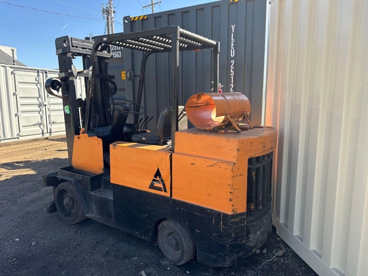 allis-chalmers-double-mast-lp-forklift-image-7