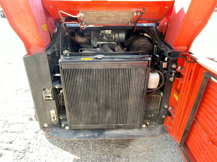 kubota-svl90-2-image-27