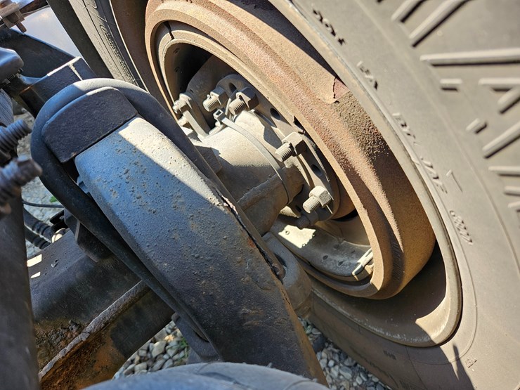 2017-peterbilt-579-image-95