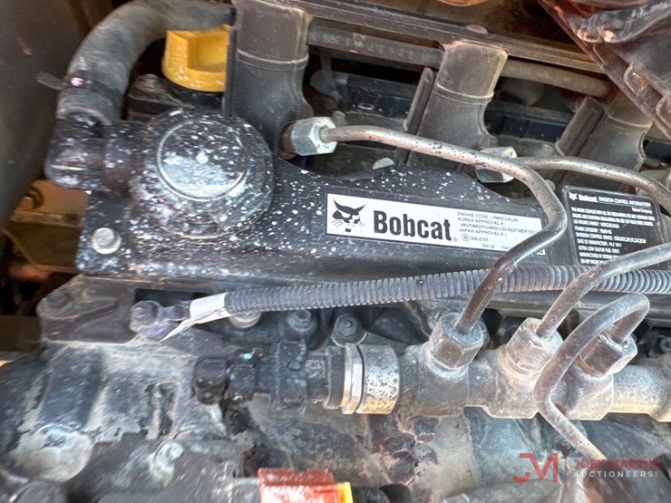 2021-bobcat-s590-image-12