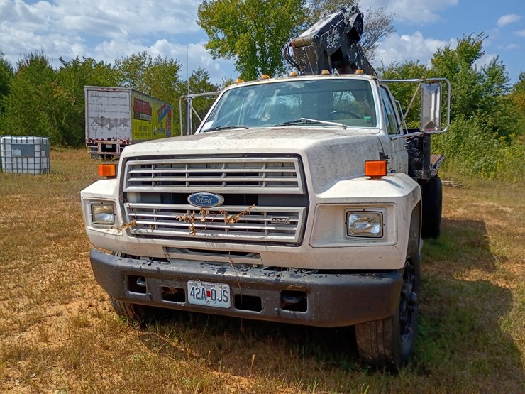 1989-ford-f800-image-22