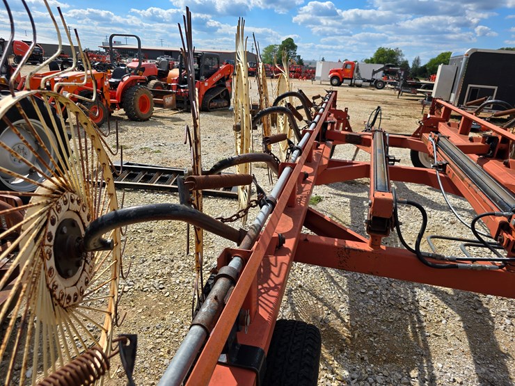 2000-h-&-s-bf16-image-52