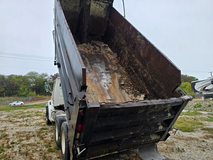 1999-sterling-l9511-image-50