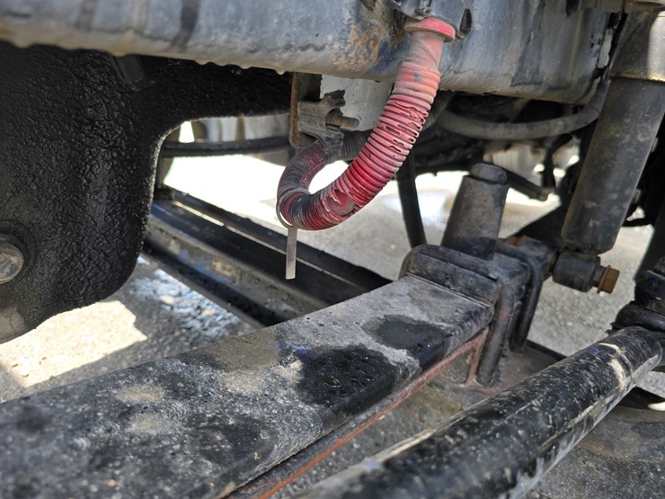 2013-freightliner-columbia-112-image-66