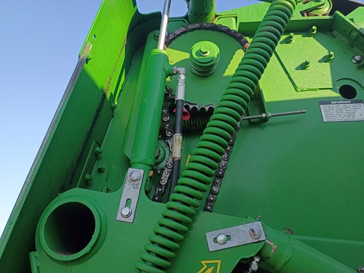 2020-john-deere-450m-image-25