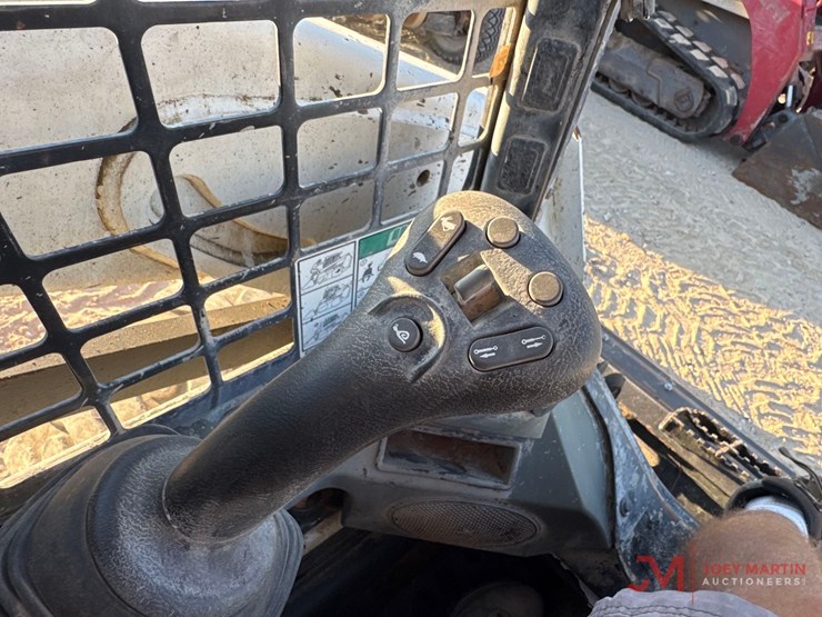 2021-bobcat-s590-image-19