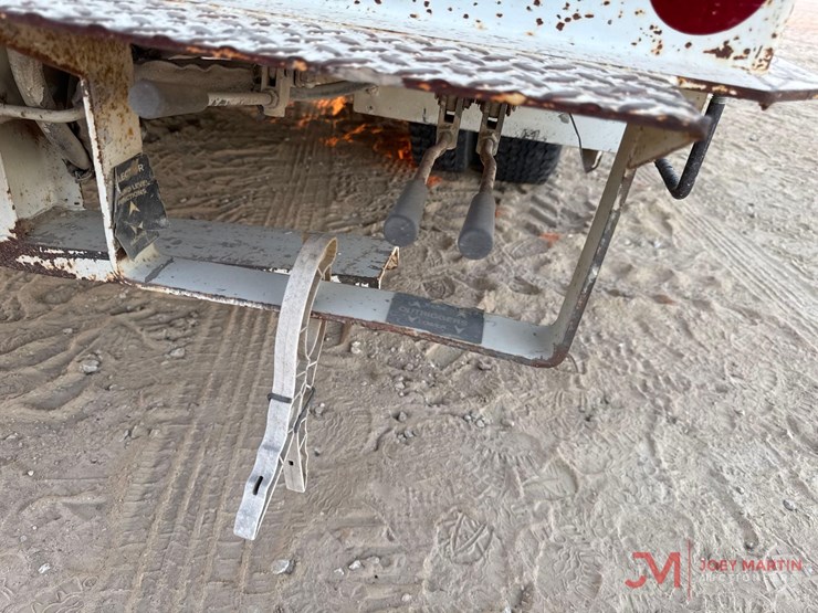 2006-international-durastar-4300-image-14