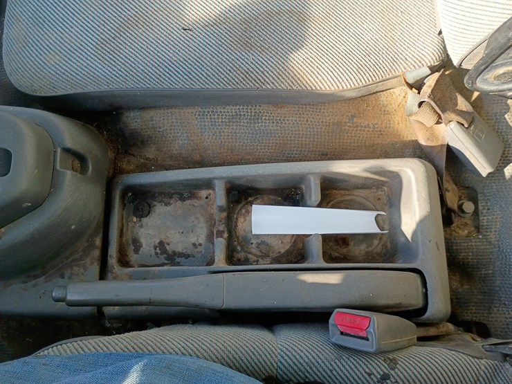 2000-gmc-w3500-image-45