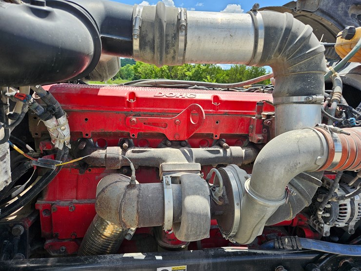 2010-peterbilt-389-image-53