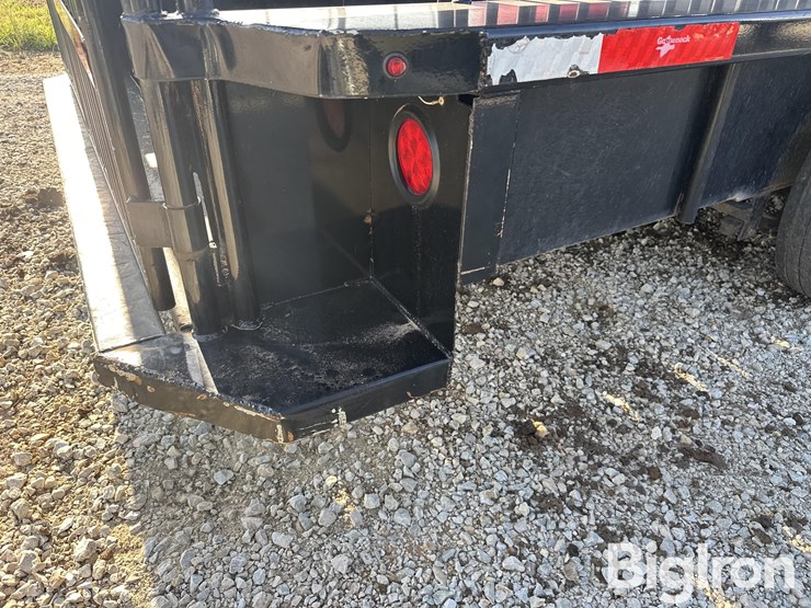 2018-gooseneck-l7l1-28’-tri/a-livestock-trailer-image-14