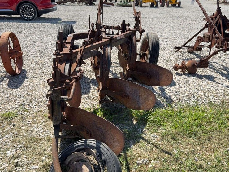 3-bottom-trip-plow-image-4