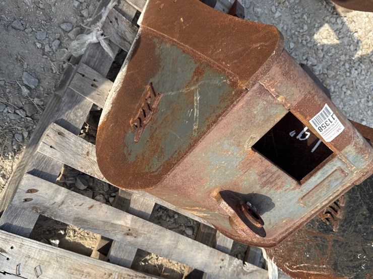 tag-19"excavator-tooth-bucket-image-2