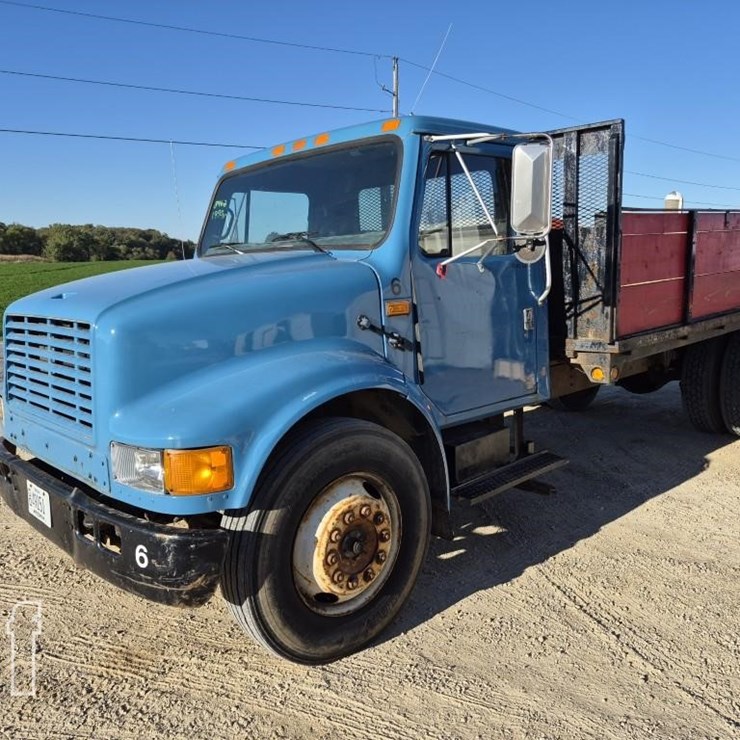1990 INTERNATIONAL FLATBED 8462