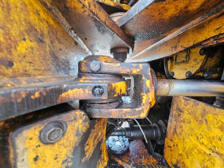 648-deere-648e-image-55