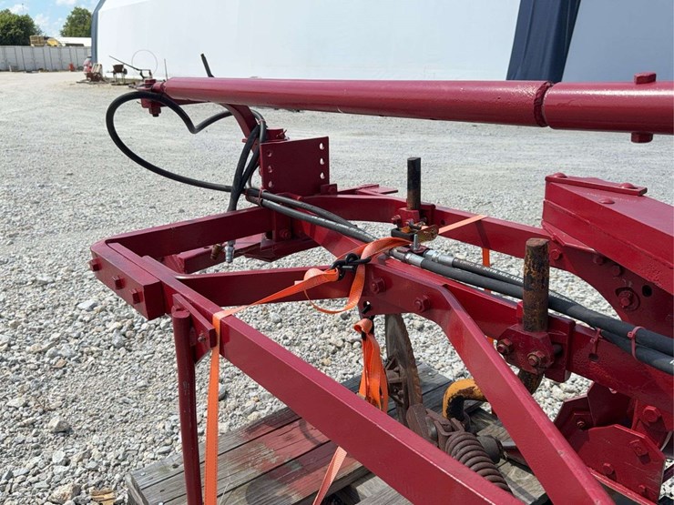3-bottom-semi-mounted-plow-image-28
