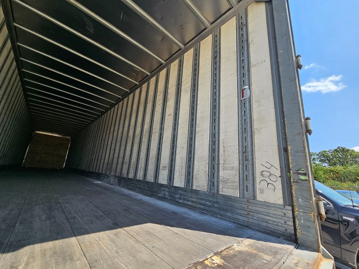 2013-great-dane-trailer-image-53