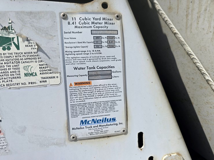 2014-peterbilt-365-image-98