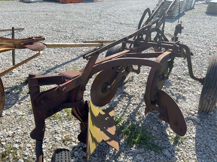 2-bottom-trip-plow-image-17