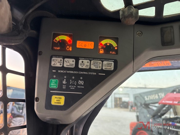 2004-bobcat-s300-image-20
