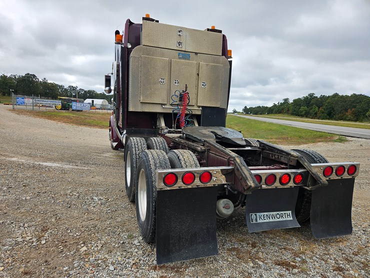 2000-kenworth-w900-image-12