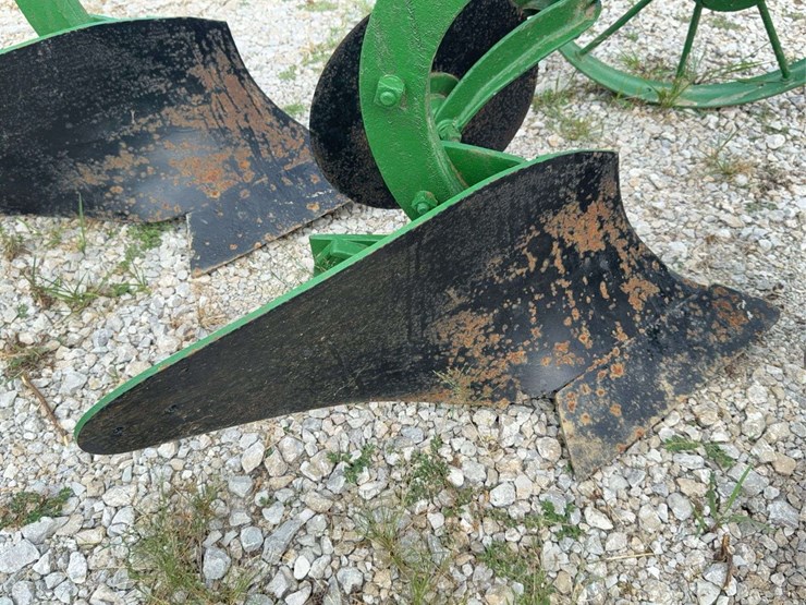 oliver-two-bottom-plow-image-24