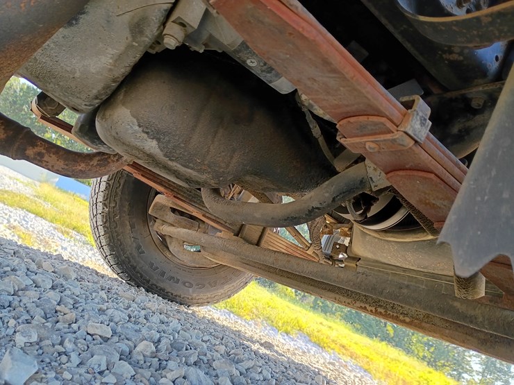 2000-gmc-w3500-image-23