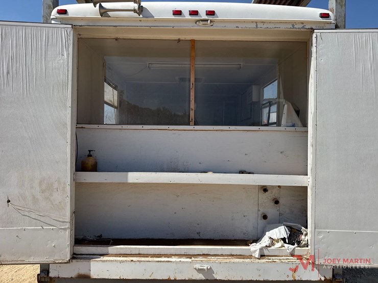 2005-cargo-wells-image-9