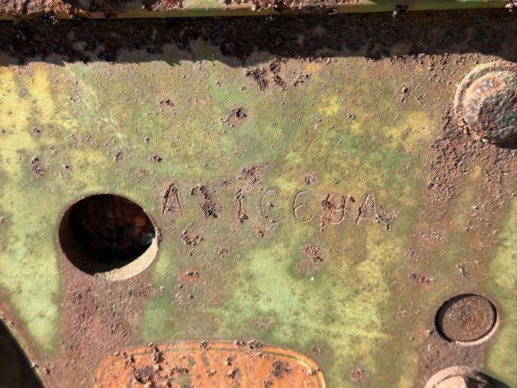 john-deere-4-bottom-pull-type-plow-image-16