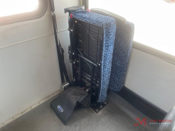 2010-ford-e450-sd-image-15