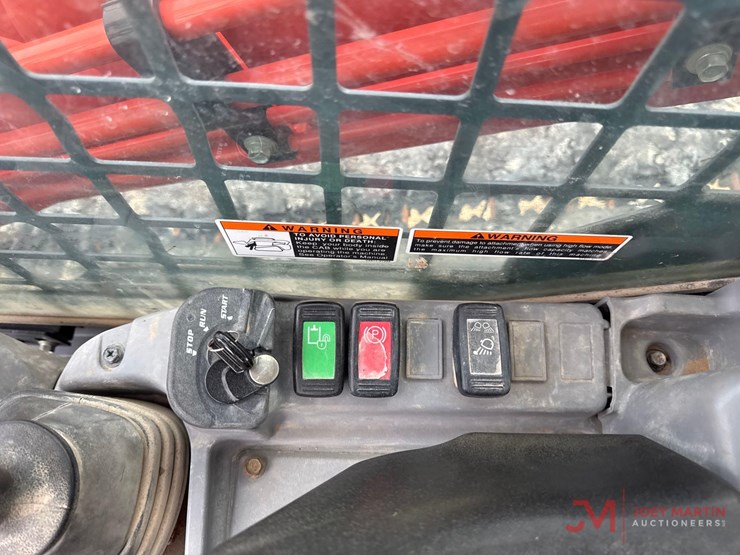 kubota-svl97-2-image-10