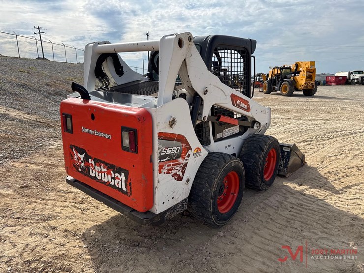 2021-bobcat-s590-image-2