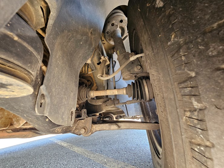 2017-ford-explorer-image-60