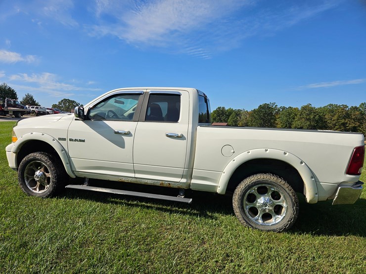 2009-dodge-ram-1500-image-8