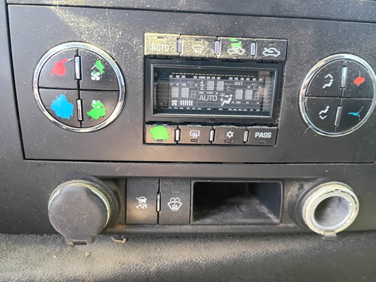 2008-chevrolet-silverado-image-31