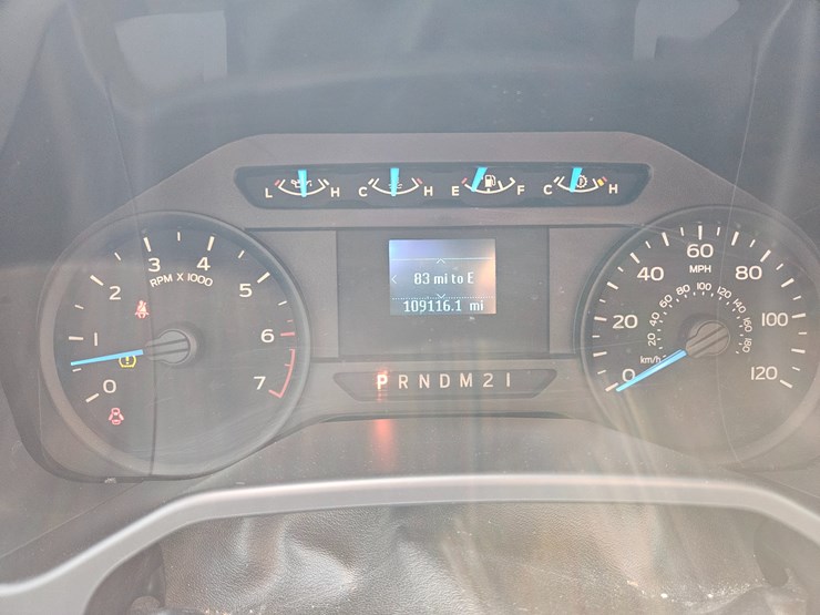 2016-ford-f150-image-44