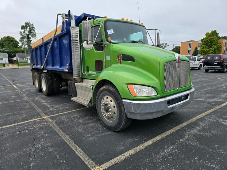 2016-kenworth-t370-image-41