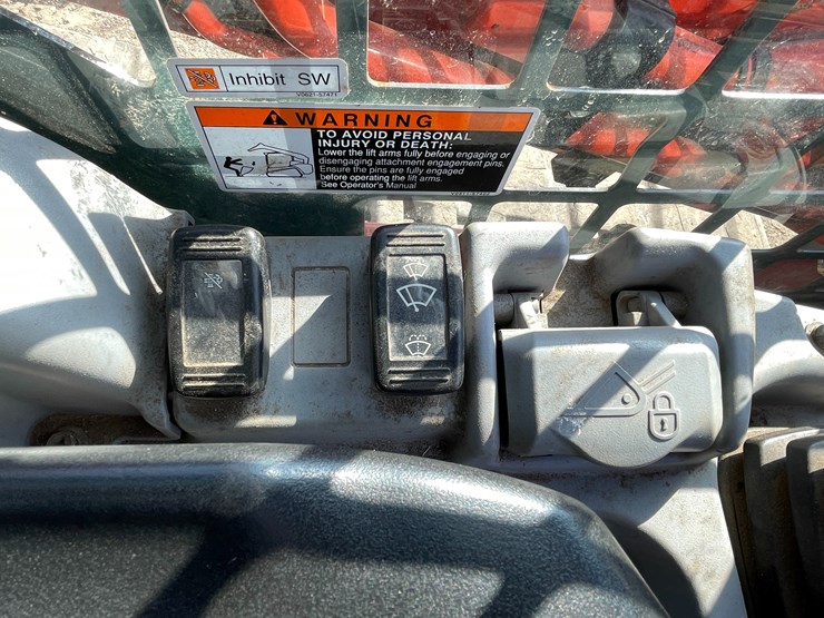 kubota-svl90-2-image-59
