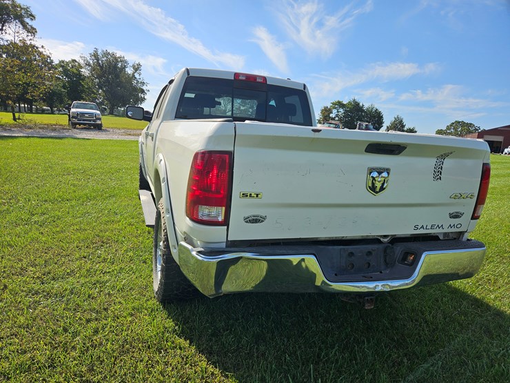 2009-dodge-ram-1500-image-12