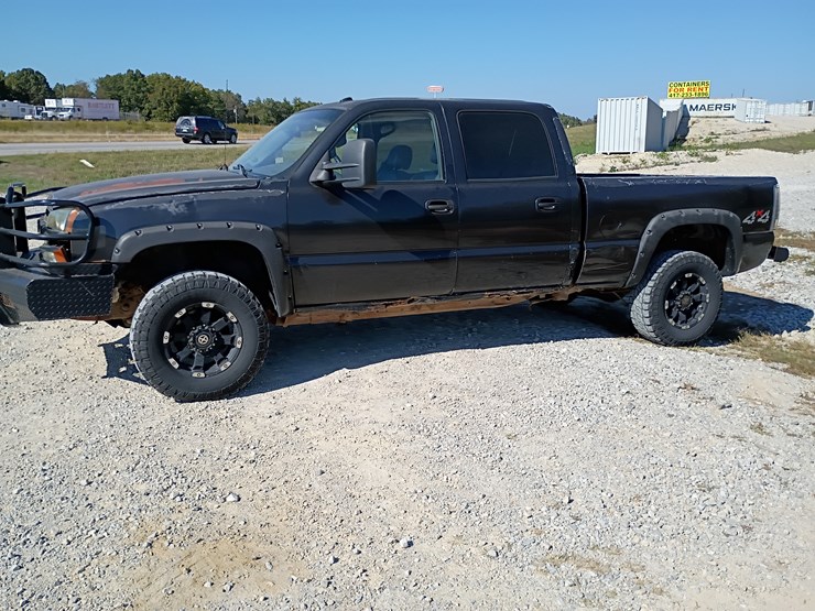 2003-chevrolet-silverado-image-3