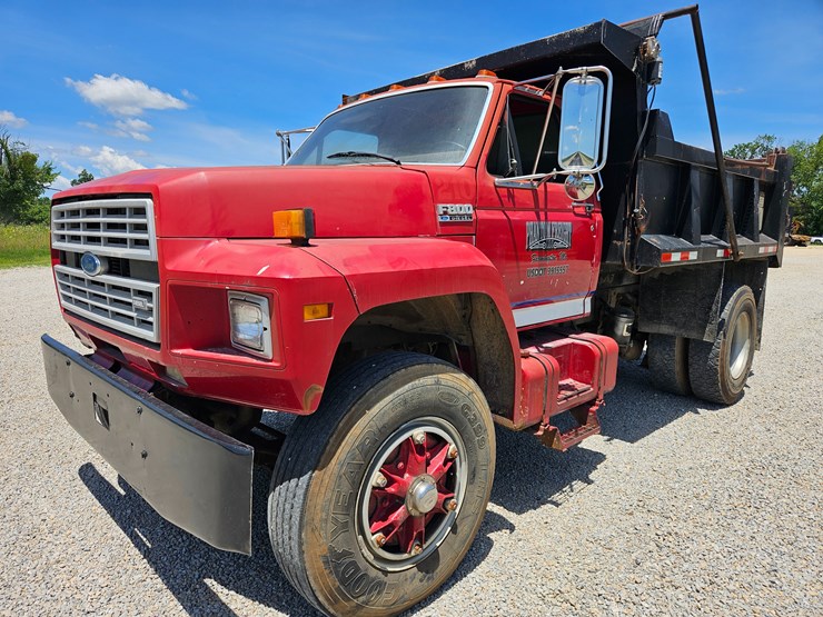 1993-ford-f800-image-2