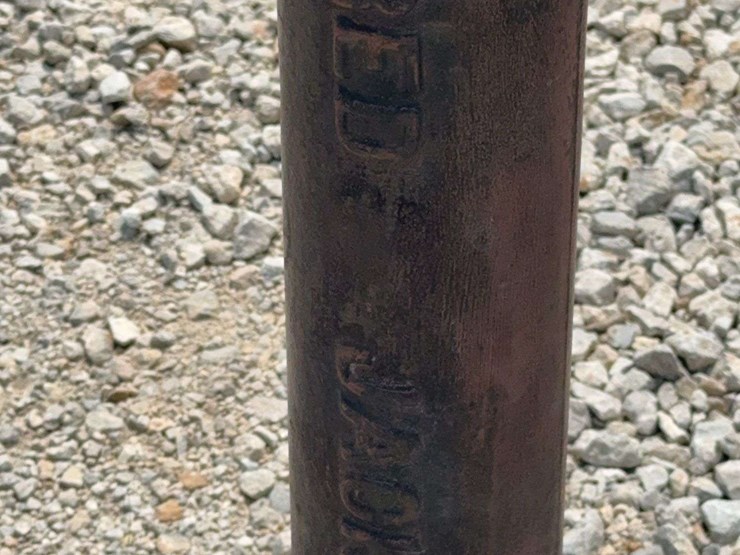 red-jacket-u21-pump-image-11